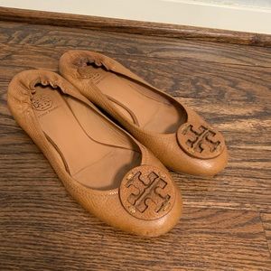 Tory Burch tan leather flats Sz 9